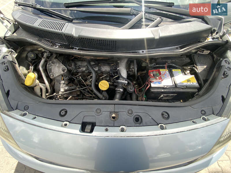 Минивэн Renault Scenic 2004 в Житомире фото 10 Минивэн Renault Scenic 2004 в Житомире
