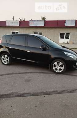 Минивэн Renault Scenic 2010 в Покровске