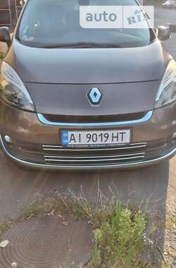 Минивэн Renault Scenic 2013 в Киеве