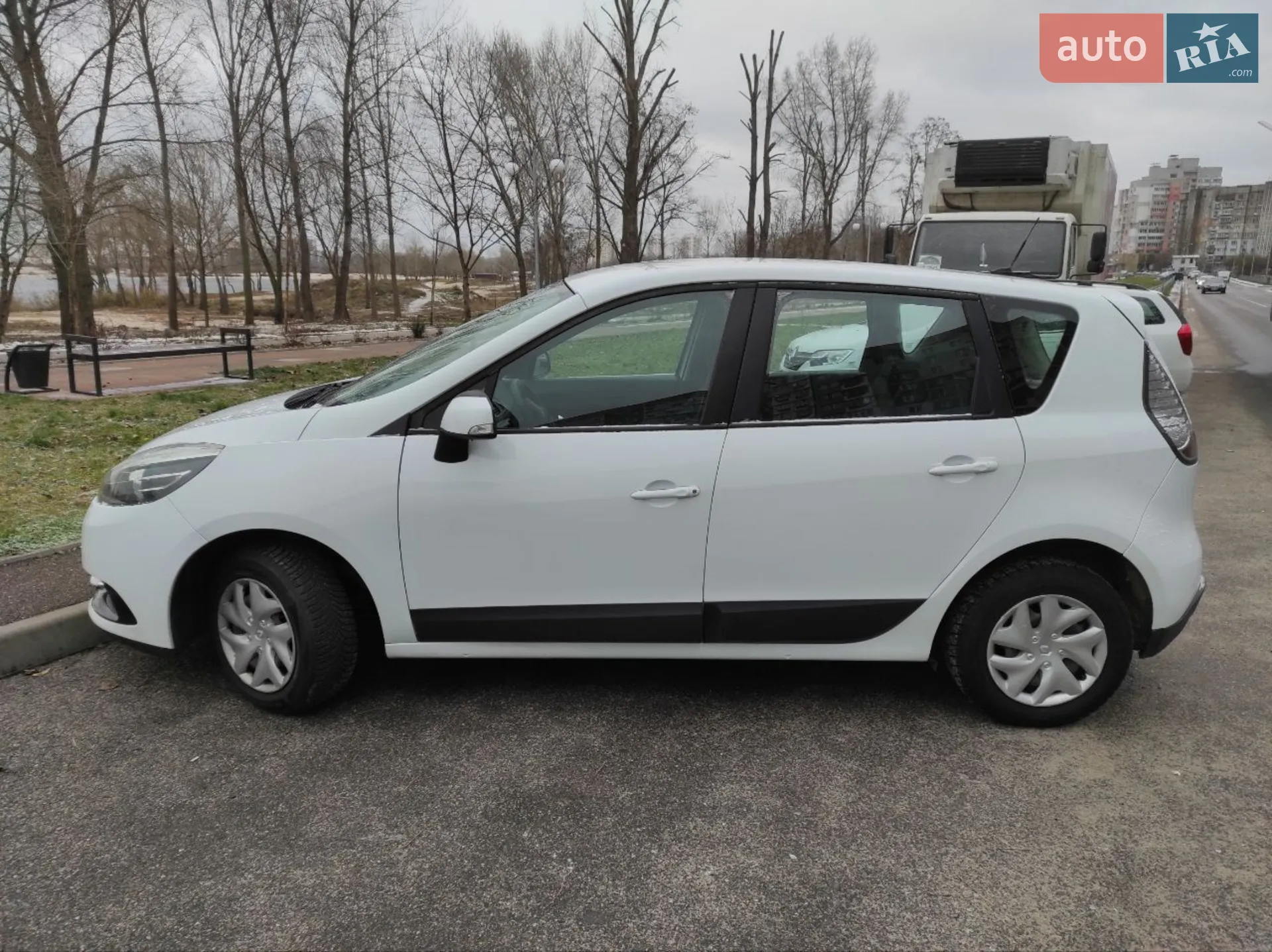 2013 Renault Scenic - мініатюра 3