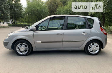 Минивэн Renault Scenic 2004 в 