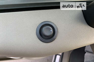 Минивэн Renault Scenic 2004 в 