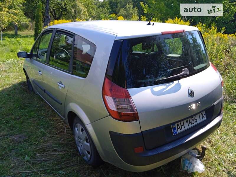 Мінівен Renault Scenic 2005 в Дубні