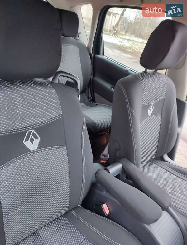 Минивэн Renault Scenic 2007 в Нововолынске