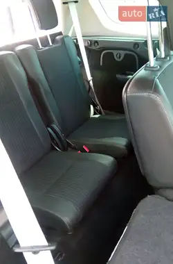Renault Scenic 2012