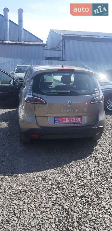Мінівен Renault Scenic 2012 в Пирятині