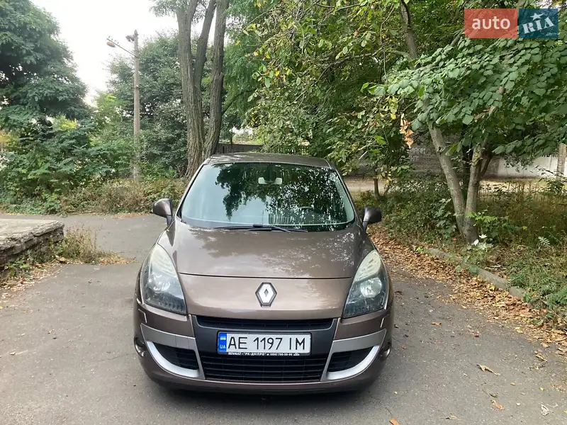 Renault Scenic 2011