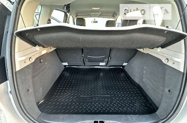 Минивэн Renault Scenic 2009 в 