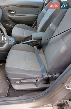 Минивэн Renault Scenic 2012 в 