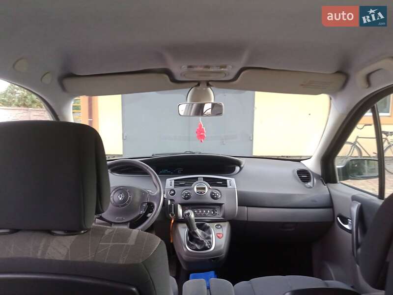 Мінівен Renault Scenic 2005 в Костопілі