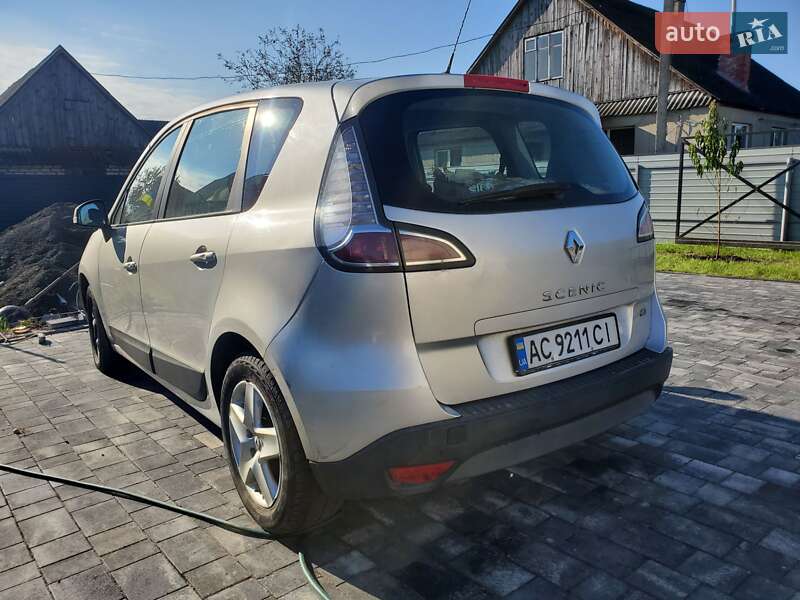 Мінівен Renault Scenic 2013 в Луцьку