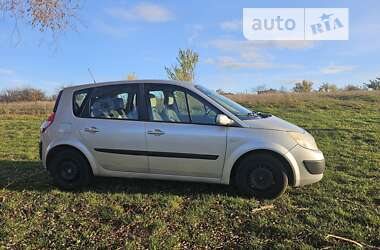 Минивэн Renault Scenic 2005 в 
