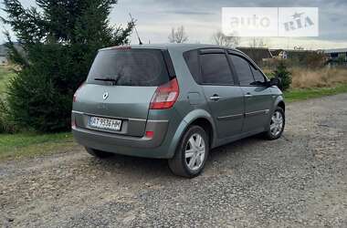 Минивэн Renault Scenic 2004 в Долине