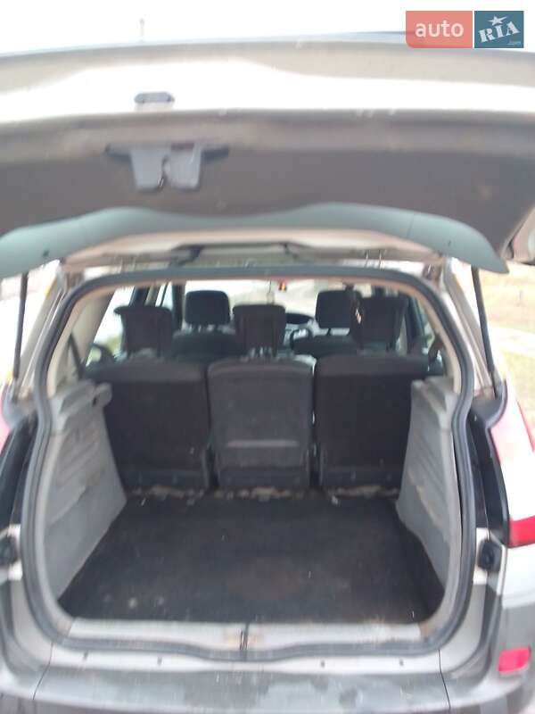 Минивэн Renault Scenic 2006 в Луцке