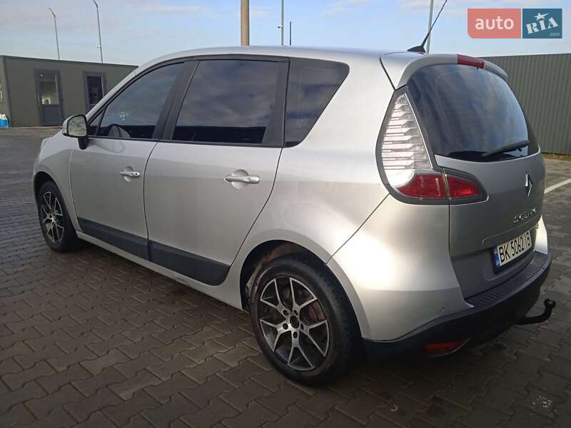 Мінівен Renault Scenic 2012 в Балті