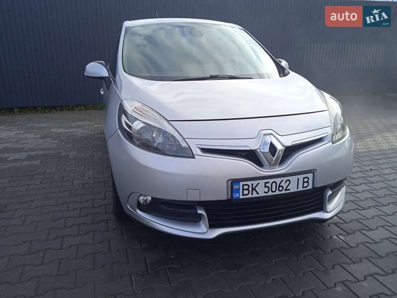 Renault Scenic 2012