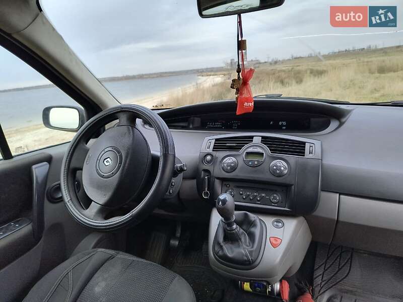 Минивэн Renault Scenic 2006 в Очакове