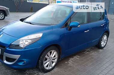 Минивэн Renault Scenic 2011 в Рогатине