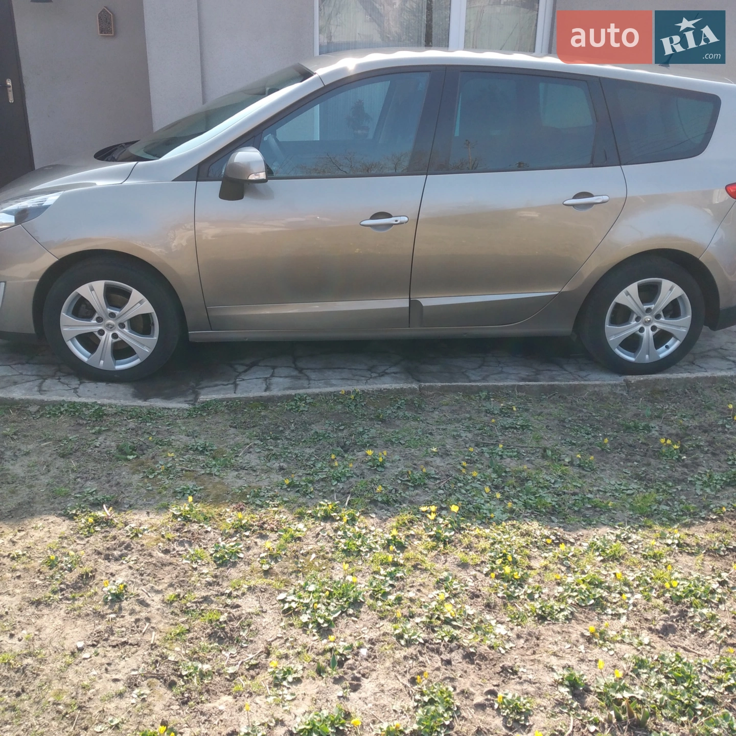 2010 Renault Scenic - мініатюра 9