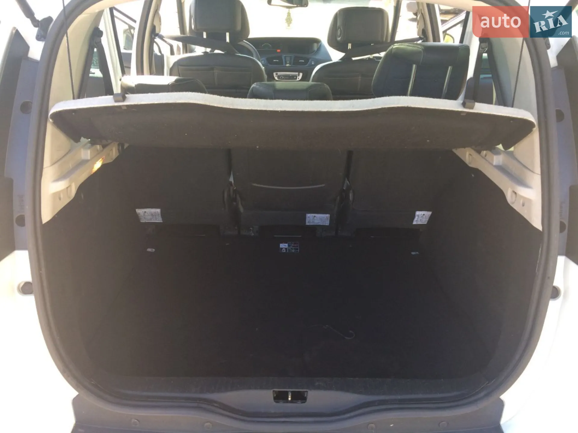 2012 Renault Scenic - мініатюра 17