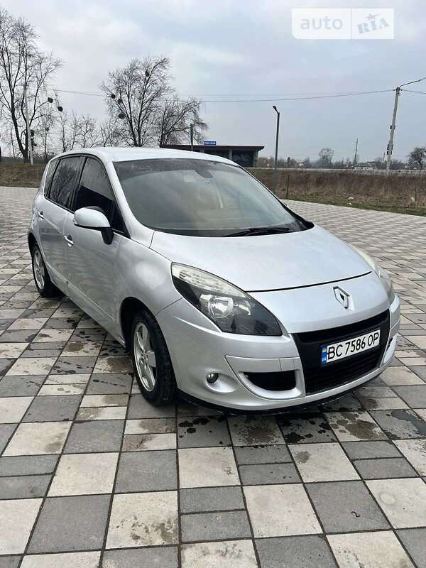 Минивэн Renault Scenic 2009 в Самборе