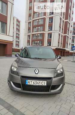 Минивэн Renault Scenic 2010 в Ивано-Франковске