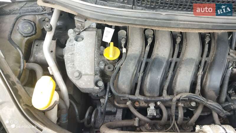 Минивэн Renault Scenic 2006 в Кременчуге