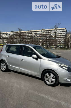 Минивэн Renault Scenic 2011 в Киеве