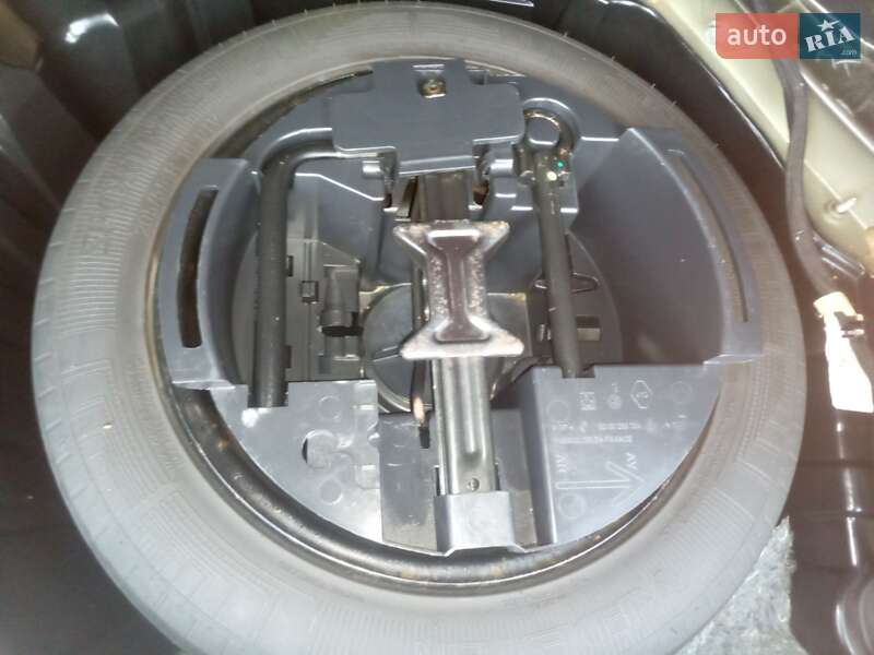 Мінівен Renault Scenic 2005 в Харкові