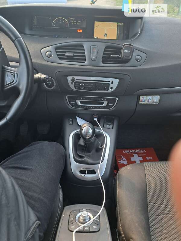 Мінівен Renault Scenic 2014 в Ужгороді фото 12 Мінівен Renault Scenic 2014 в Ужгороді