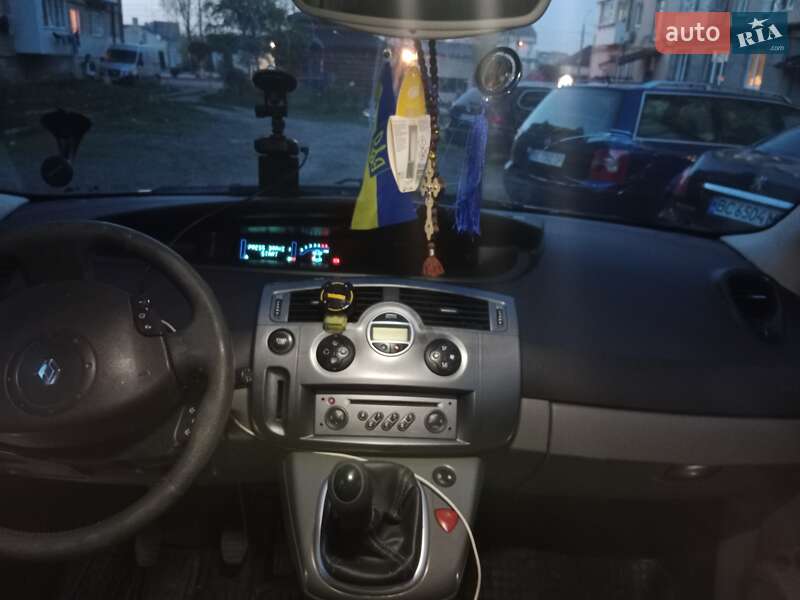 Минивэн Renault Scenic 2005 в Золочеве фото 8 Минивэн Renault Scenic 2005 в Золочеве