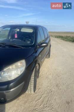 Минивэн Renault Scenic 2006 в 