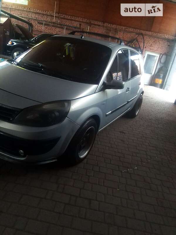 Минивэн Renault Scenic 2003 в Хмельницком