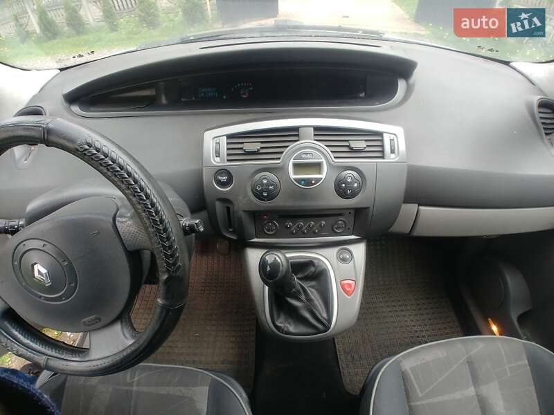 Минивэн Renault Scenic 2004 в Шептицькому