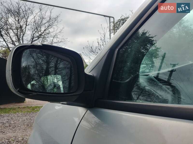 Минивэн Renault Scenic 2004 в Шептицькому