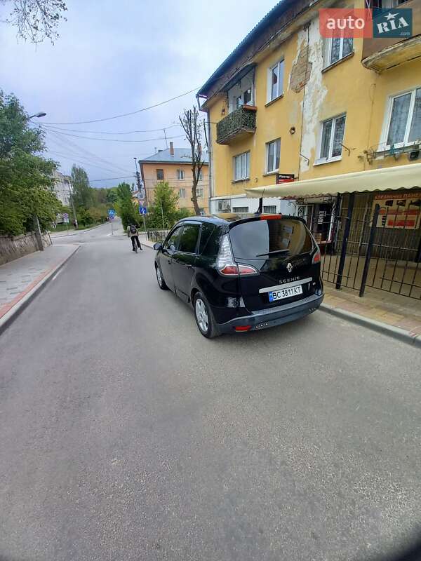 Минивэн Renault Scenic 2014 в Дрогобыче