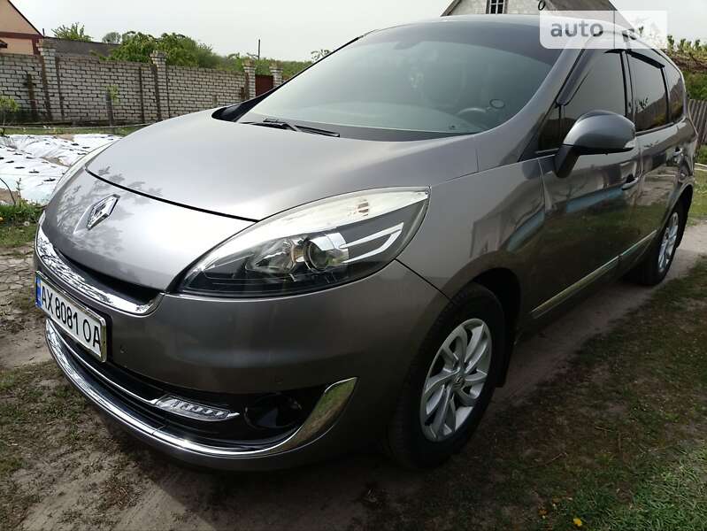 Минивэн Renault Scenic 2012 в Краснограде