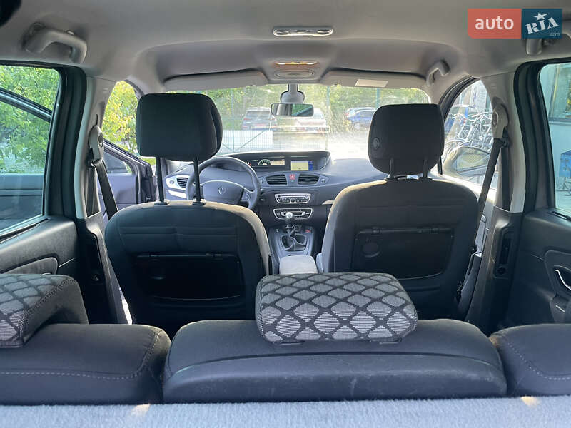 Мінівен Renault Scenic 2010 в Старокостянтинові