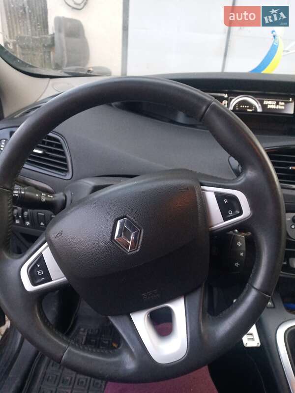 Минивэн Renault Scenic 2012 в Стрые