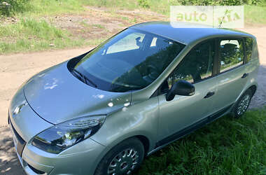 Мінівен Renault Scenic 2009 в Здолбуніві