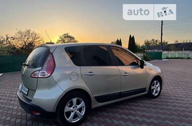 Renault Scenic 2011