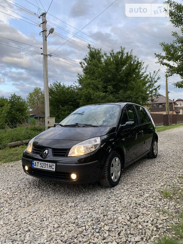 Мінівен Renault Scenic 2006 в Коломиї