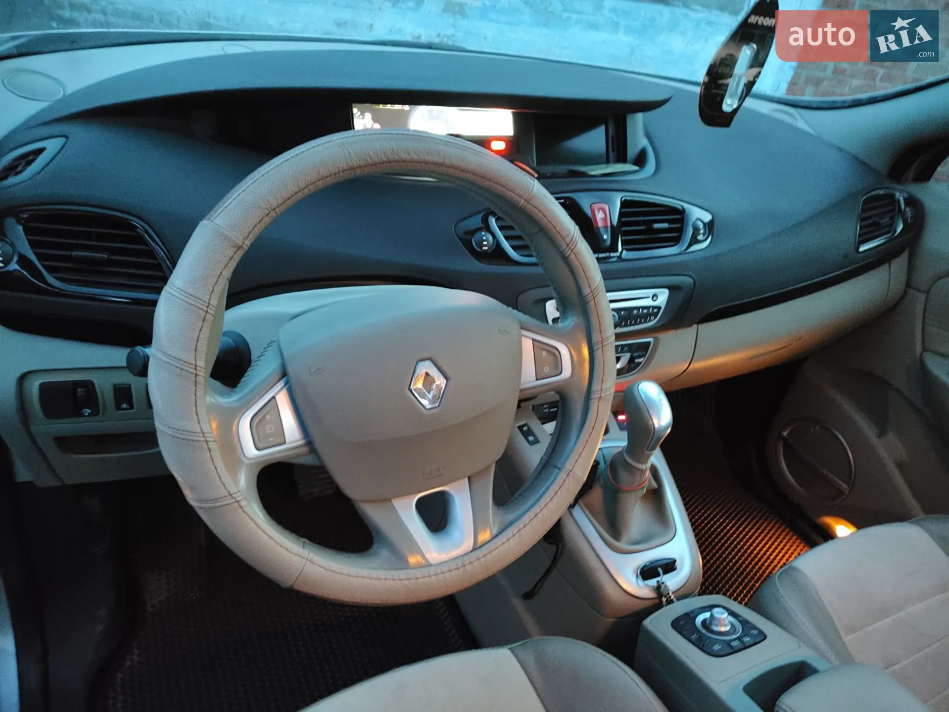 2011 Renault Scenic - мініатюра 12