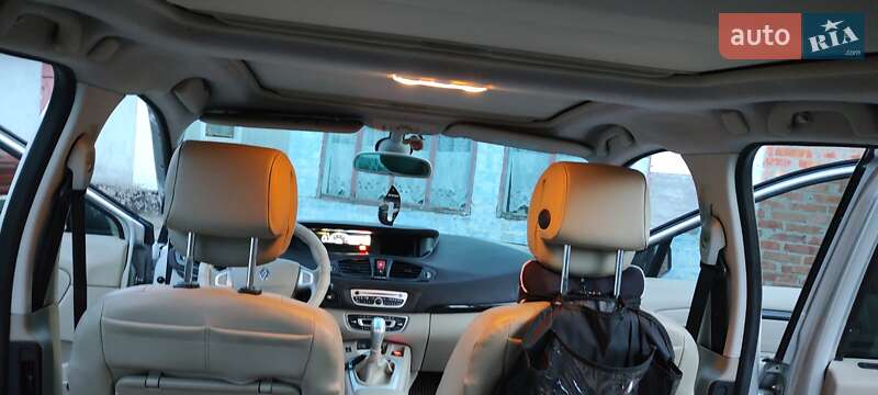 Минивэн Renault Scenic 2011 в Первомайске