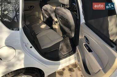 Минивэн Renault Scenic 2010 в 