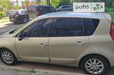 Мінівен Renault Scenic 2011 в Чернігові