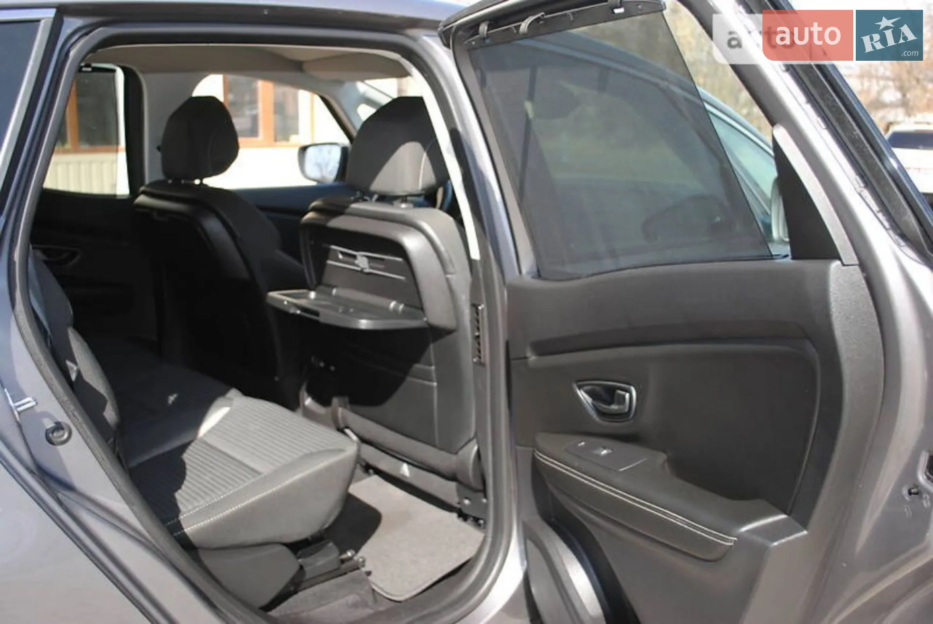 2017 Renault Scenic - мініатюра 16