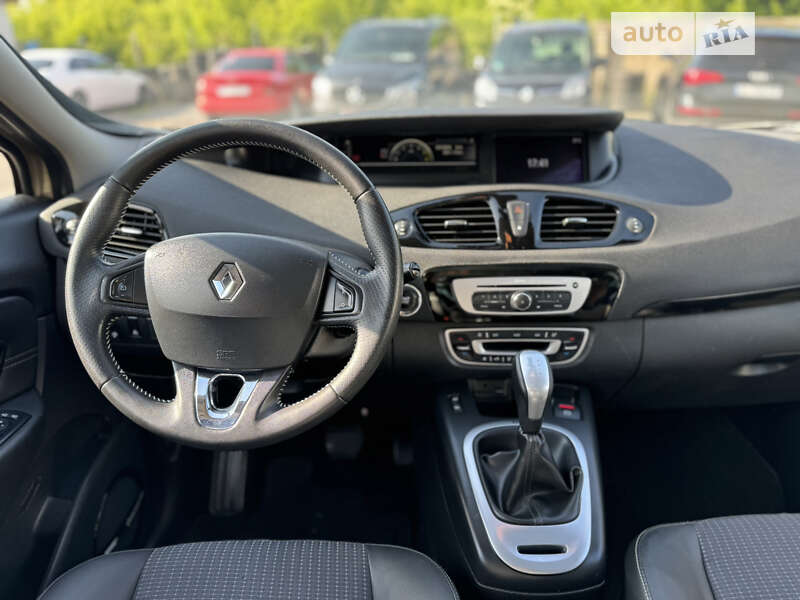 Минивэн Renault Scenic 2013 в Дубно