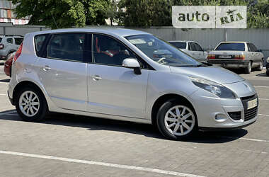 Мінівен Renault Scenic 2010 в Луцьку