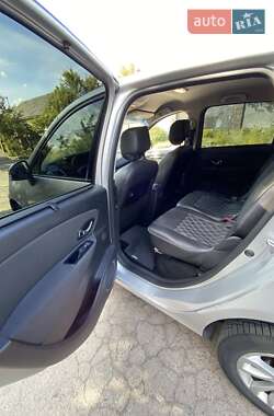 Минивэн Renault Scenic 2012 в 